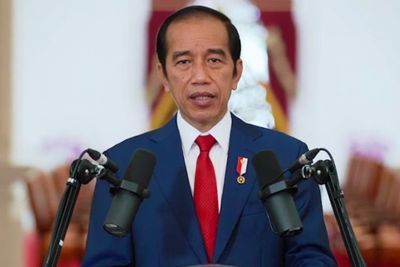 Resmi! Jokowi Hapus Kewajiban Karantina bagi Pelaku Perjalanan Luar Negeri