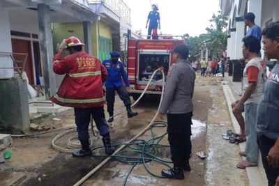 Ngeri! Pria di Banten Marahi Istri, Bacok Tetangga lalu Bakar Rumah Sendiri