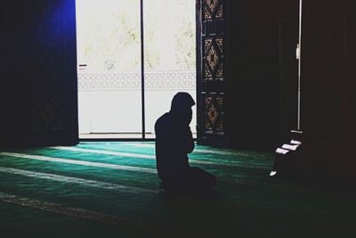 Bacaan Doa Setelah Sholat Witir dan Keutamaannya