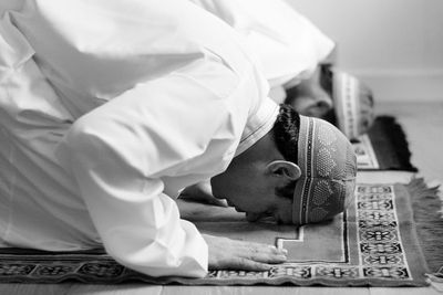 3 Amalan Utama di Bulan Ramadhan yang Harus Diperbanyak Menurut Ustadz Adi Hidayat