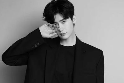 8 Drama Korea Lee Jong Suk Paling Populer, Apa Saja Ya?