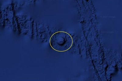 Misteri Bentuk Lingkaran di Bawah Laut dalam Gambar Google Earth Diduga Alien, Benarkah?