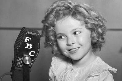 Shirley Temple: Aktor Termuda yang Terima Penghargaan Oscar, Rekor Belum Terpecahkan