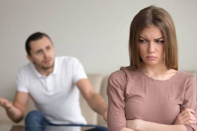Punya Ego Tinggi dan Gak Suka Ditentang, 4 Zodiak Ini Terkenal Keras Kepala, Kamu juga?