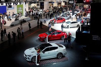 Jepang Sanksi Rusia, Bakal Hentikan Ekspor Mobil Mewah