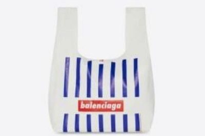 Dijual Seharga Rp17 Juta, Tas Baru Balenciaga Disebut Mirip Kantong Belanja dari Tesco