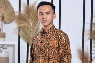 Masih Mahasiswa, Anak Muda Jambi Ini Sukses Bikin Tempat Ngopi di Atas Awan!
