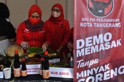Perpanjang Lidah Megawati, PDIP Demo Masak Tanpa Minyak Goreng, Alasannya Lebih Sehat