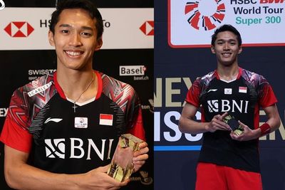 Senyum Juara Jonatan Christie di Swiss Open 2022