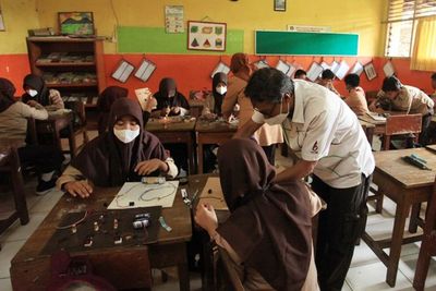 PTM 100 Persen Kembali Diterapkan 1 April, DPRD DKI Minta PAUD Dikecualikan