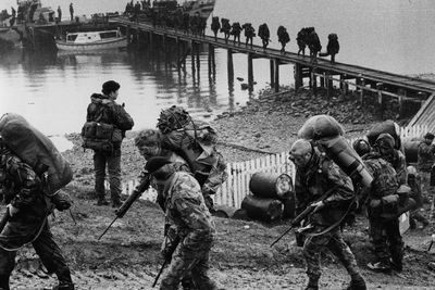 Sejarah Argentina Menginvasi Kepulauan Falklands, Lebih dari 750 Nyawa Hilang saat Invasi