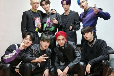 Debut Nomor 1 di Tangga Lagu Billboard, Stray Kids: Jadi Aneh adalah Hal Biasa