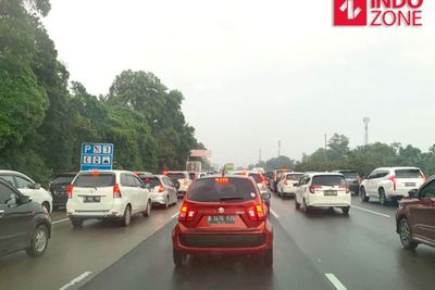 Kakorlantas Cek Langsung Kesiapan Fisik Jalur Mudik Tol Cikampek 