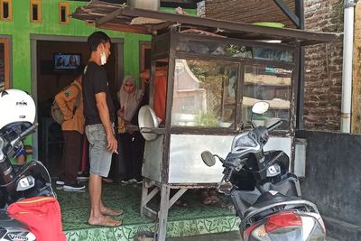 Jualan di Gang Sempit, Sekali Buka Warung Bakso Ketro Ludes Dalam 3 Jam! Apa Rahasianya?