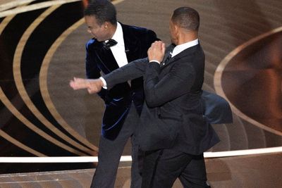 Chris Rock Akui Belum Ada Bicara ke Siapapun Usai Insiden Tamparan Will Smith di Oscar