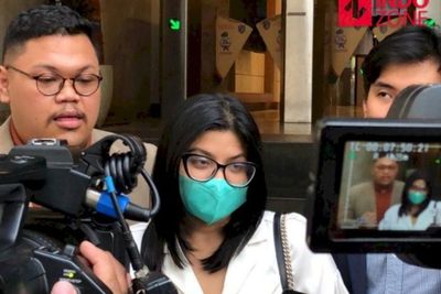Kekasih Dea OnlyFans Penuhi Panggilan Pemeriksaan Polda Metro, Didampingi Pengacara