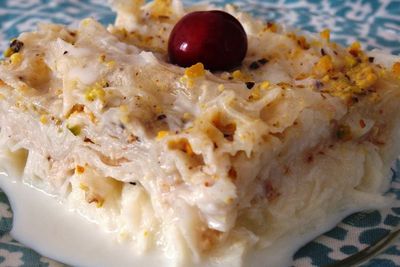 Puding dari Air Mawar, Ini Makanan Ramadhannya Para Sultan! Gimana Rasanya?