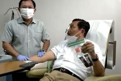 Luhut Temui Terawan, Bangga Darahnya Diambil untuk Vaksin Nusantara Karya Anak Bangsa