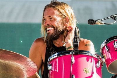 Grammy 2022 Memperingati Kematian Taylor Hawkins dari Foo Fighters