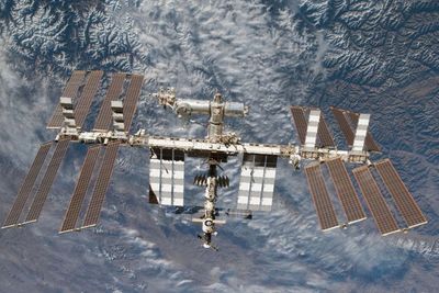 Rusia Siap Cabut dari ISS Jika Sanksi dari Negara-negara Barat Tak Disetop