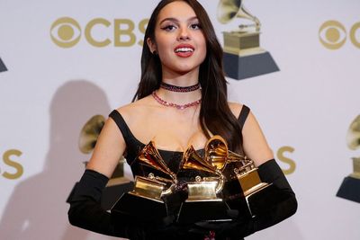 Piala Grammy Olivia Rodrigo Patah, Jadi Dejavu Momen Taylor Swift 12 Tahun Lalu