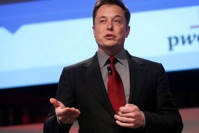 Meski Punya Saham dan Jadi Dewan Direksi, Musk Gak Bisa Cuit Sesuka Hati di Twitter