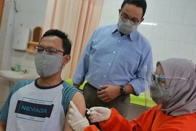 Perintahkan Anak Buah Gencarkan Vaksinasi Booster, Anies: Jangan saat Mau Mudik!