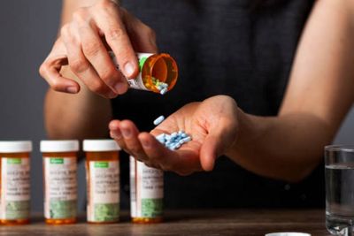 Gak Perlu Batal, Begini 7 Panduan Minum Obat saat Puasa dari Kemenkes RI