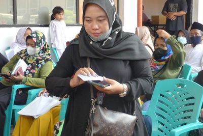 Alhamdulillah! BLT Minyak Goreng Cair Meski Harus Antre 3 Jam