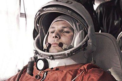 Hari Ini 61 Tahun Lalu, Astronot Soviet Yuri Gagarian Jadi Manusia Pertama di Luar Angkasa