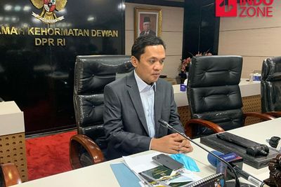 MKD Segera Panggil Anggota DPR yang Nonton Video Syur saat Rapat, Apakah HM?