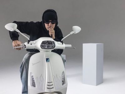 Keren! Vespa X Justin Bieber Tawarkan Gaya Simple tapi Mewah