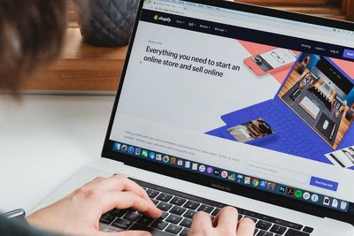 Social Commerce, Kanal Promosi Digital Efektif untuk Produk Perdagangan