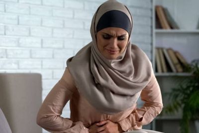Gak Perlu Khawatir, Begini 5 Cara Manjur Mencegah Perut Kembung saat Puasa