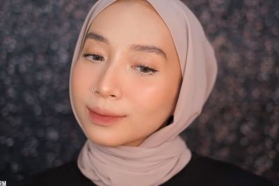 3 Inspirasi Makeup Lebaran ala Beauty Vlogger, Tampil Cantik saat Idul Fitri