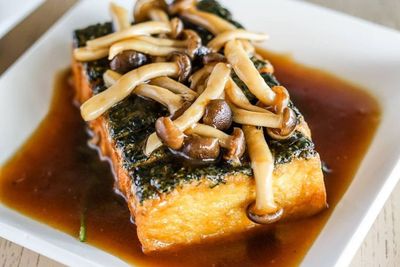 Menu Sahur Praktis: Tahu Jamur Saus Tiram, Gak Pake Banyak Bahan, Cuma Butuh 10 Menit!
