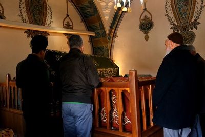 Melihat Makam Maha Guru Penakluk Istanbul, Terdapat Masjid Bekas Kuil