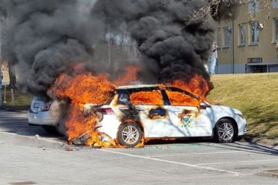 Swedia Mencekam Dampak Pembakaran Alquran, 3 Orang Terluka, Mobil-mobil Dibakar