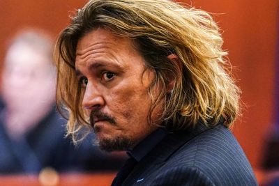 Fakta Baru, Dokter Ceritakan Detail Tentang Jari Johnny Depp yang Terputus di Persidangan