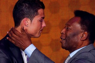 Pele Turut Ucapkan Belasungkawa dan Doa untuk Bayi Cristiano Ronaldo yang Meninggal