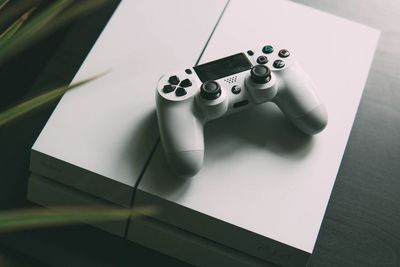 Konsol PlayStation Rusak Dikira Bom, Bandara di Boston Geger