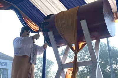 Mengenal Haji Geyot, Tukang Joget yang Bikin Geger Setiap Ramadhan