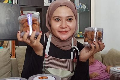 Awalnya Iseng, Wanita Ini Hasilkan Puluhan Juta dari Bisnis Cookies! Modalnya Rp400 Saja