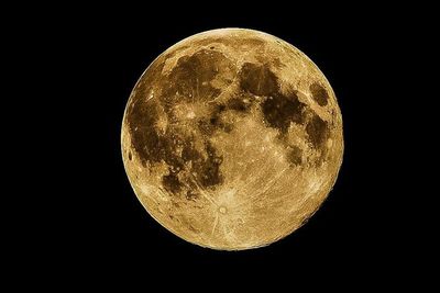 Terungkap! Pemerintah AS Berencana Ledakkan Nuklir di Bulan untuk Bikin Terowongan