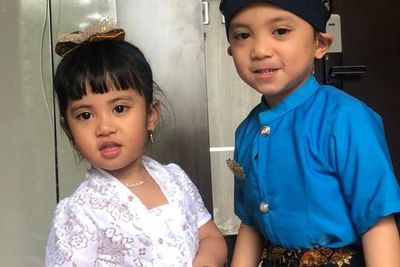 Potret Xabiru dan Chava di Hari Kartini Bikin Gemas, Disebut Okin dan Rachel Versi Mini