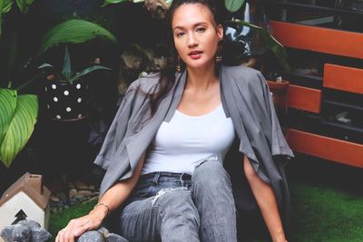 Pantes Wajahnya Awet Muda, Nadine Chandrawinata Ternyata Sudah Pakai Sunscreen Sejak SD
