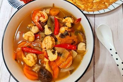 Resep Tomyam Udang, Asam Pedasnya Bikin Ngantuk Hilang, Yuk Recook Buat Menu Sahur!
