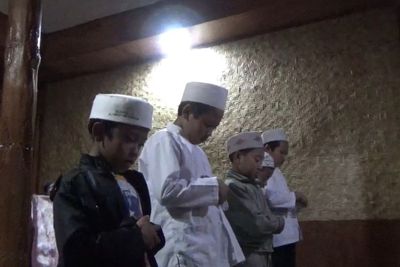 Kisah Mualaf Bromo, Dirikan Musala di Antara Perkampungan Umat Hindu