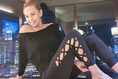 Tetap Cantik, Ini Potret Terbaru Kiki Fatmala Usai Sembuh dari Kanker Paru Stadium 4