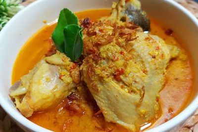 Resep Gulai Ayam Khas Rumah Makan Padang: Enak, Empuk, dan Gampang Dibuat